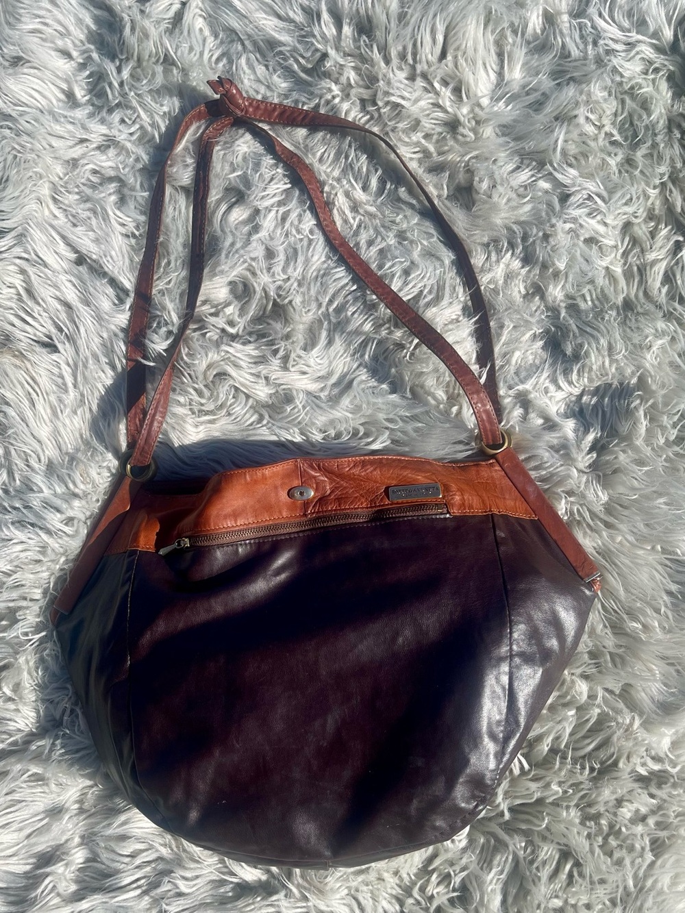 Vintage Bottega Veneta Intrecciato Leather Hobo Bag - Dual Aesthetic
1980s - Picture 7 of 17